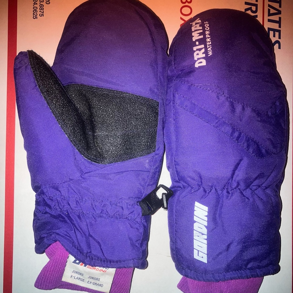 Gordini Children’s Juniors Waterproof Mittens Sz XL. Size chart on Gordini